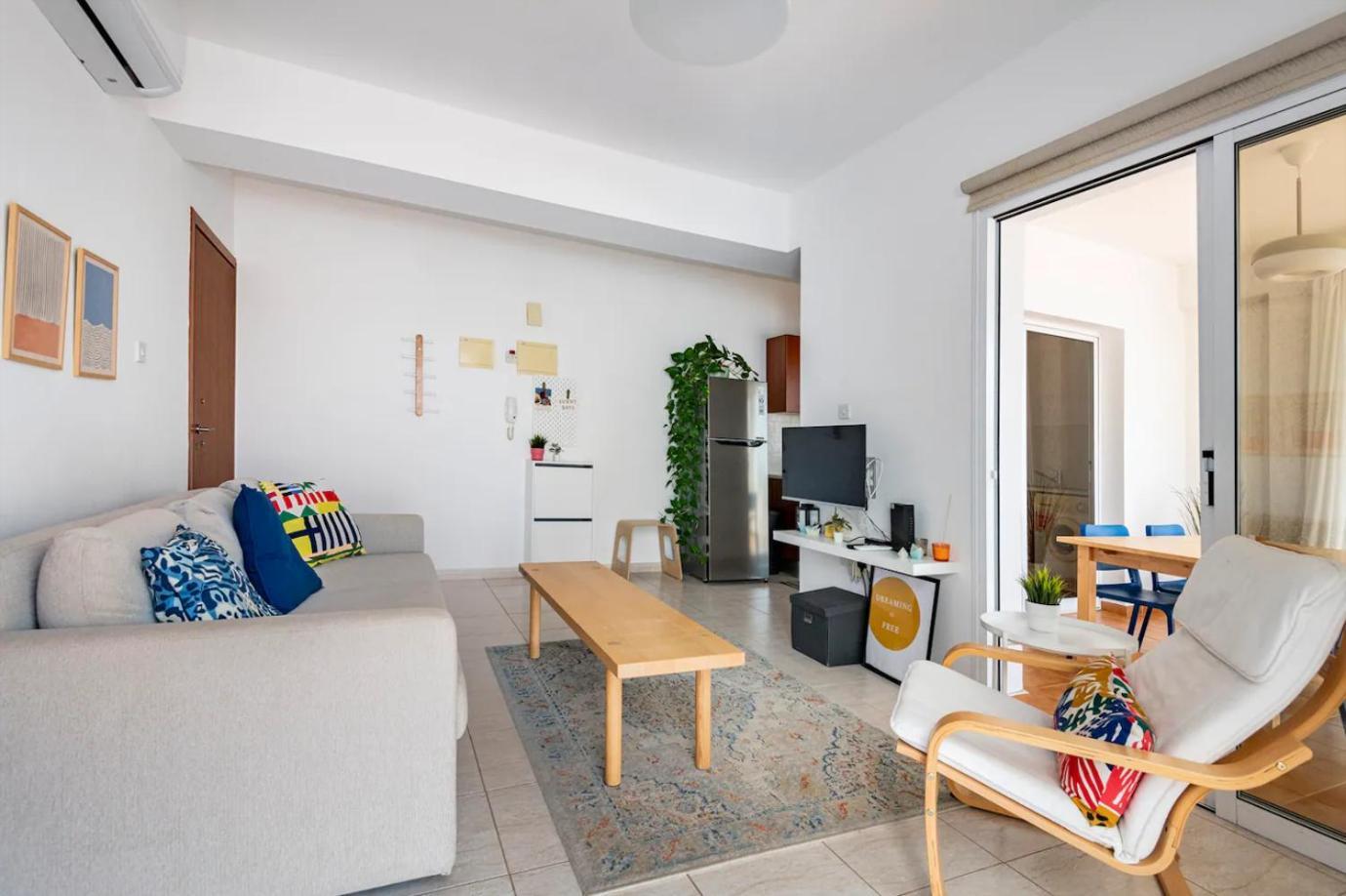 Top Floor Apartment City Center Larnaca Esterno foto